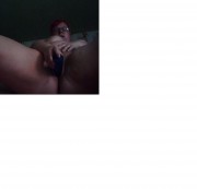 immerfeucht87 - Liege Krank daheim, bin jedoch total Geil mit blauem Dildo kommtl!!!