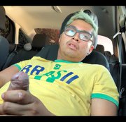 isexsoy – Me masturbando no carro