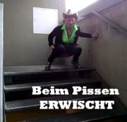 kaetzchen75 - Beim Pissen Erwischt