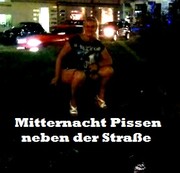 kaetzchen75 - Mitternacht Pissen in der Stadt