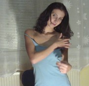 katrin-18 – kleine Stript mit wichsen