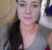 kleinebiene89 - In die Badewanne gepisst!!