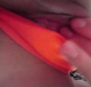 kleinebiene89 - Userwunsch: Neon-orangen Tanga kurz gefingert