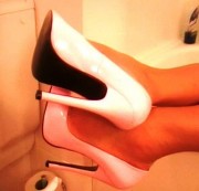 ladygaga-heels - 17cm High Heels im Hotel Bad