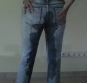 lycra22 - Stehst Du auf nasse Jeanshosen ???