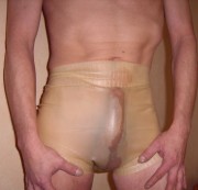 mcfly1009 - In den Latex Slip gewichst