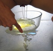 meinekleinemuschi – voll in/neben die schüssel gepisst!
