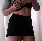 missMirella – Junges Girl strippt für dich!