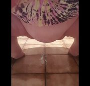 nancy35 - 3 UHR VON DER PARTY GEKOMMEN BISL BETÜDELT UND VOLL IN DENN HAUSEINGANG GEPISST UND LAUT GEPUPST