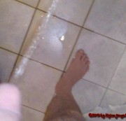 nylonjunge - Uups - Das Piss-Maleur