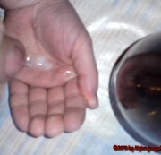 nylonjunge - Sperma in der Hand