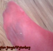 nylonjunge - Heisse Kniestrümpfe in ROT