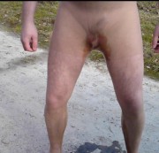 nylonjunge - Pissen in Strumpfhose (Outdoor)