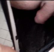 nylonjunge - In Samt Legging pissen (Natursekt)