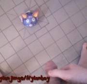 nylonjunge - 04 - Überraschung bepissen