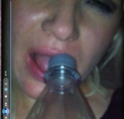 paarsex123 - sie mit flasche in pussy