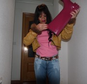 pissgeileAngela – Userwunsch:in enge jeans pissen mit gummistiefel