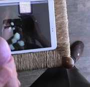 pornfucker – IRRE! Ich wichse auf das Bild seiner Freundin