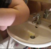 pussycat33 - Pipi ins Waschbecken