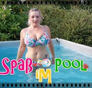 sandybigboobs – Spaß im Pool