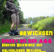 schwanzspiel - DWT - abspritzen in Nylons an der A44