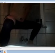sexabenteuer32 – Piss in Leggings