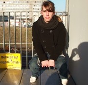 sexy-Janin - Natursekt auf der Treppe