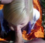 sexy-krissi - Nachbar im Wald einen geblasen