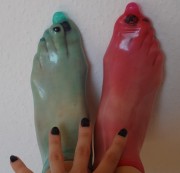 sexy-tigerlilly - Kondome über meine Füße