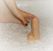 sexy-tigerlilly - Mein Dildo in der Dusche