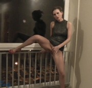 sexynaty - Ins Treppenhaus gepisst