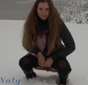 sexynaty - Piss in den Schnee....