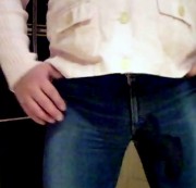 skinline - Habe in meine Jeans gepisst