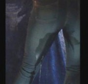 spontanundheiss - in die neue Jeans gepisst und der User durfte es filmen