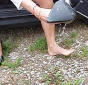 tittidd - VOLLGEPISSTE NYLONS + PUMPS