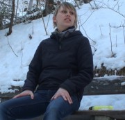 two-sweet - auf der Bank am Wanderweg