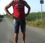 xegix47 - in kurze Jeans gepisst