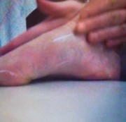 xxSaraHotGirlxx - füße eincremen